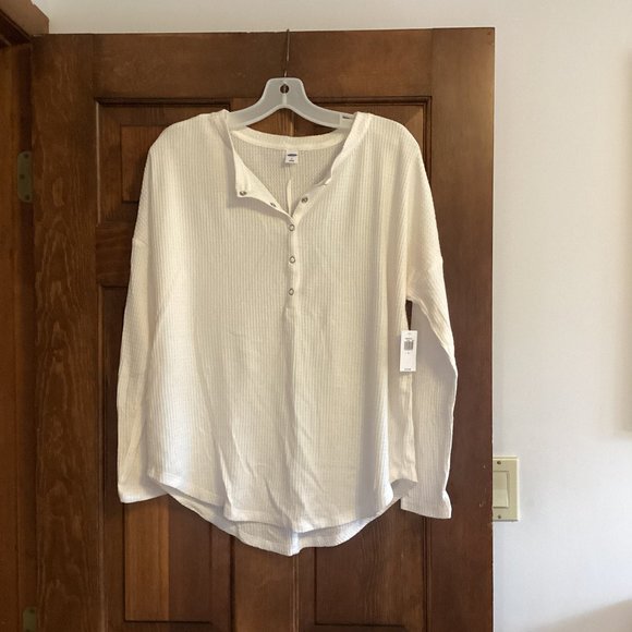 Ladies NWT Old Navy Size S / Small Long Sleeve Top Shirt Blouse - Picture 1 of 4